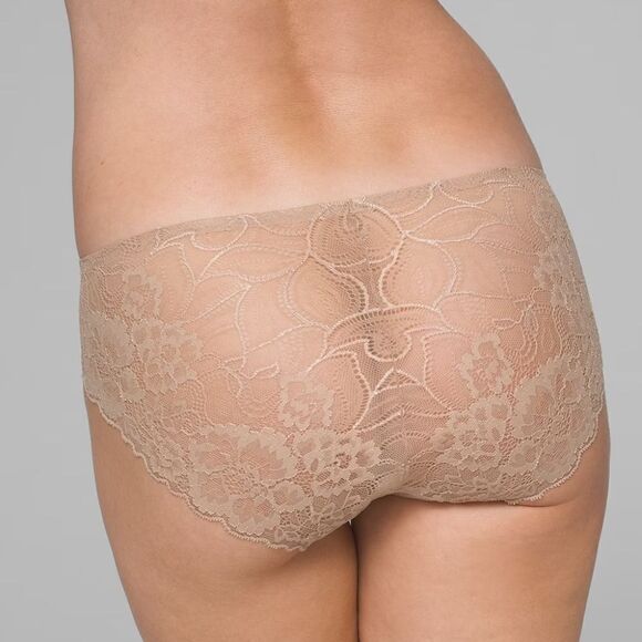 Soma Vanishing Edge Lace Back Hipster in Rapheal Red - Picture 3 of 9